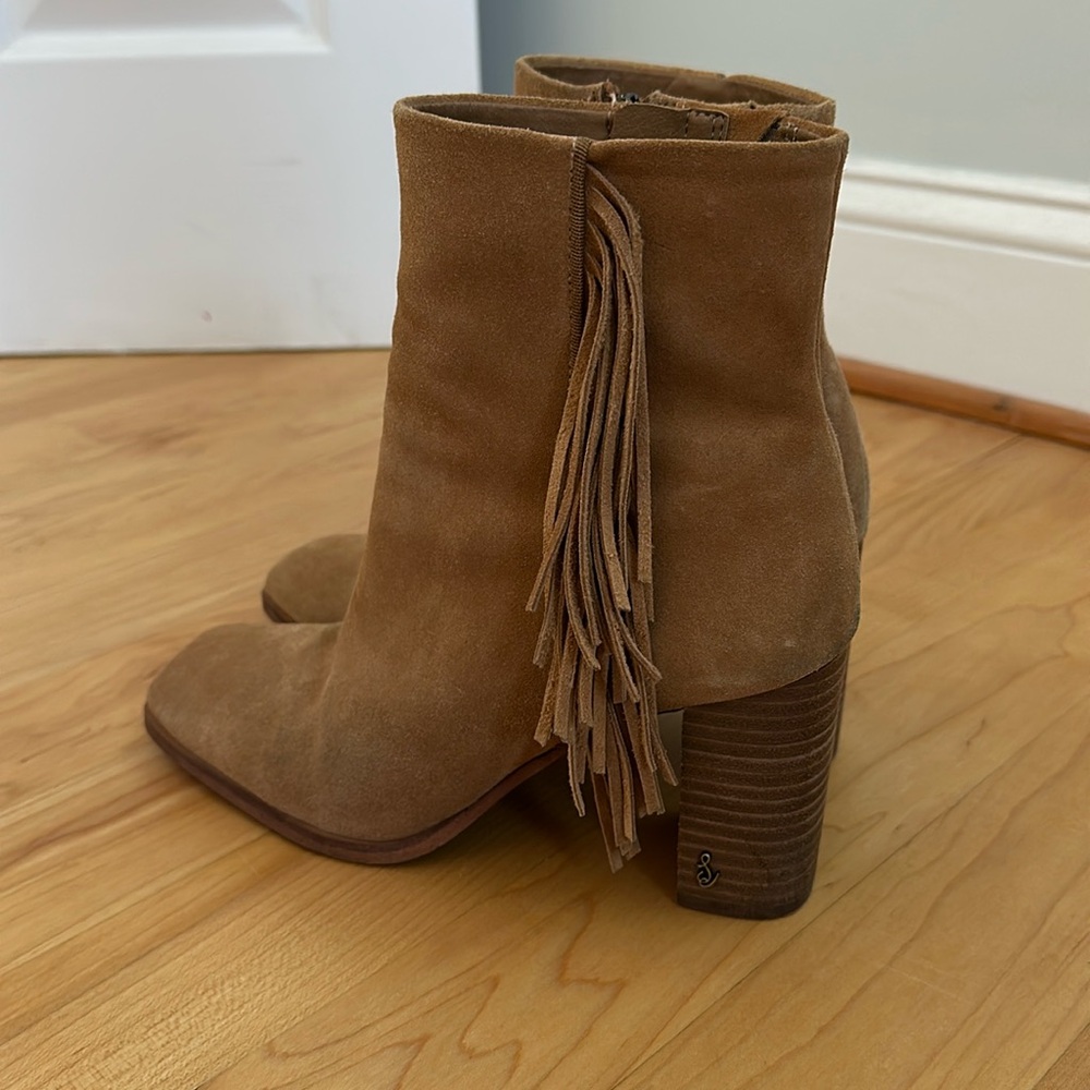Sam Edelman suede booties with fun fringe!